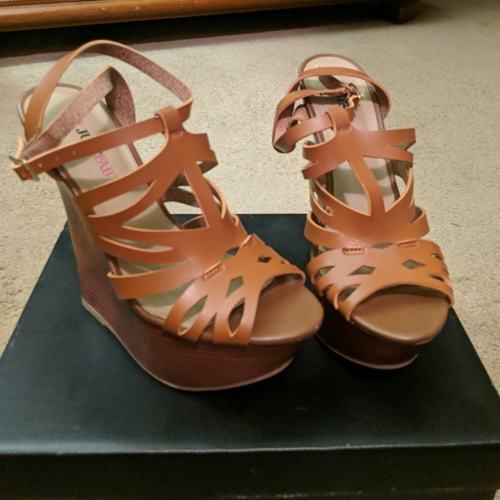 Women's wedge sandal